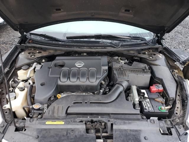 2010 Nissan Altima Base