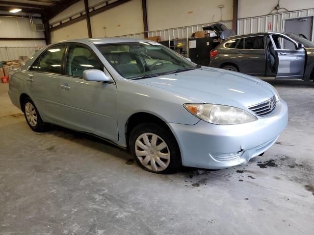 2005 Toyota Camry LE