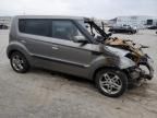 2010 KIA Soul +