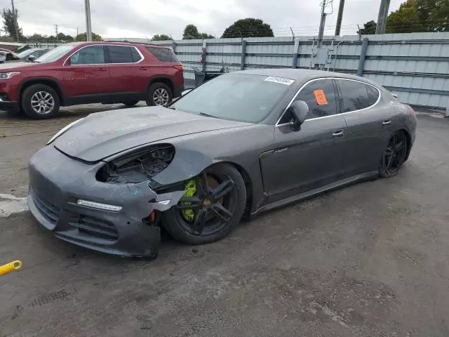 2016 Porsche Panamera SE Hybrid