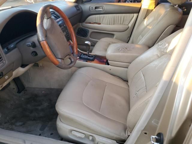 1999 Lexus LS 400