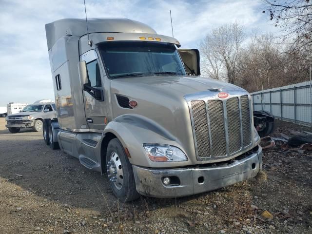 2014 Peterbilt 579