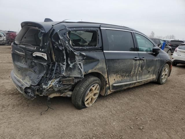 2017 Chrysler Pacifica Touring L Plus