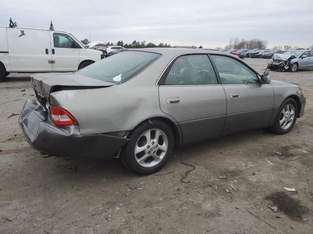 2001 Lexus ES 300