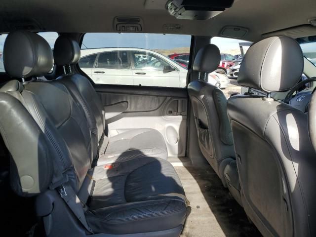 2006 Toyota Sienna XLE