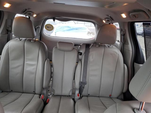 2013 Toyota Sienna XLE