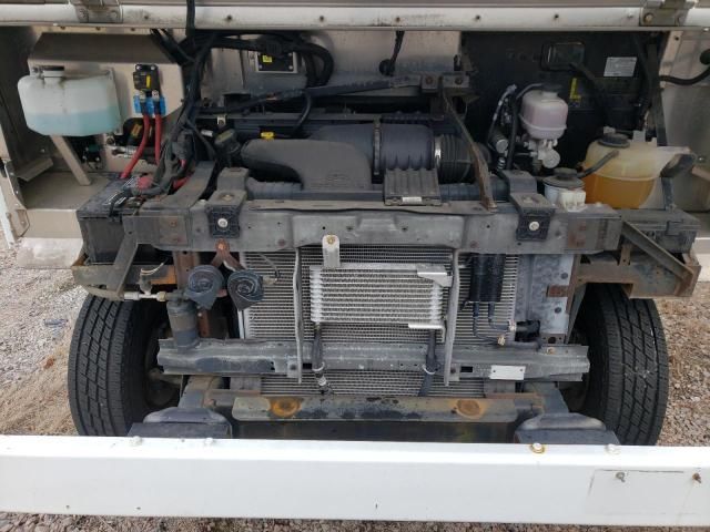 2014 Ford Econoline E350 Super Duty Stripped Chass