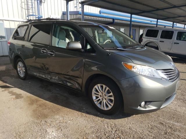 2014 Toyota Sienna XLE