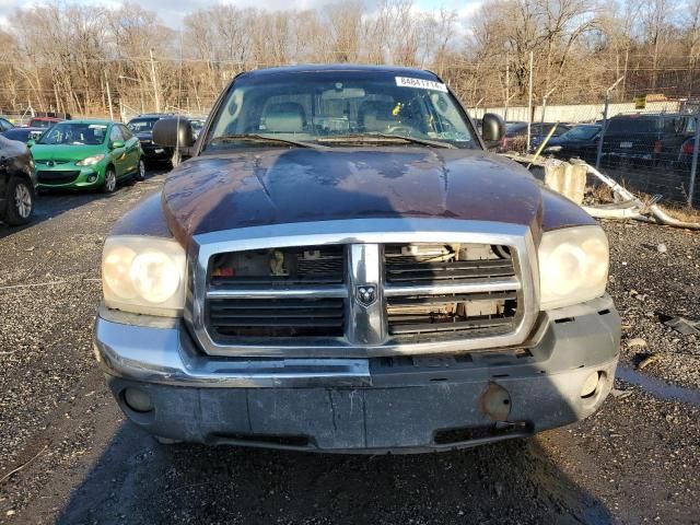 2005 Dodge Dakota Quad SLT