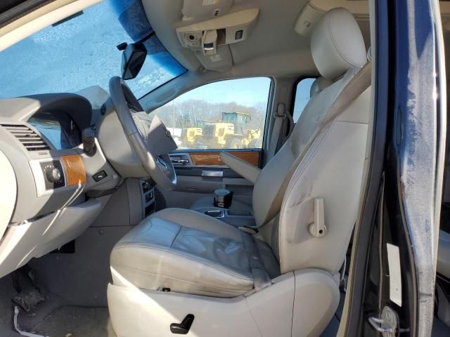 2008 Chrysler Town & Country Limited