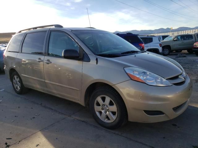 2006 Toyota Sienna CE