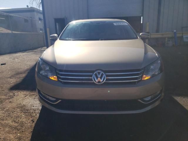 2015 Volkswagen Passat SEL