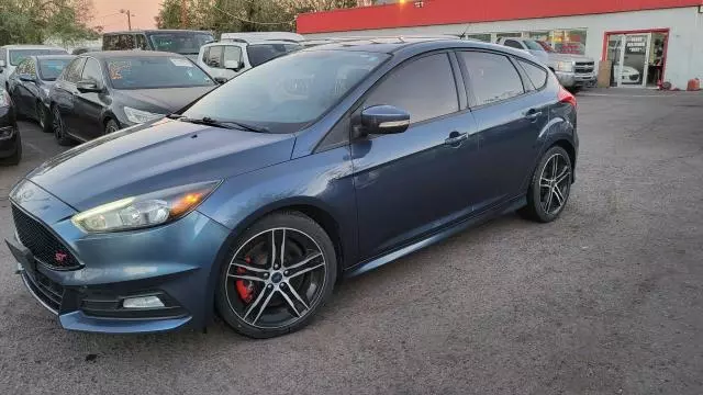 2018 Ford Focus ST