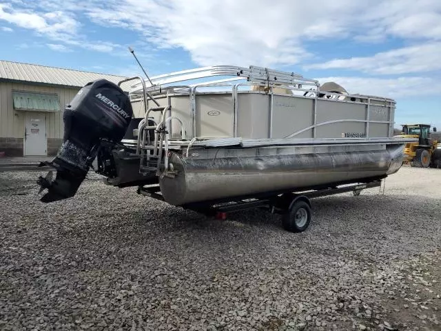 2019 Harf Pontoon