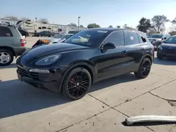 Porsche Cayenne Vehiculos salvage en venta: 2011 Porsche Cayenne