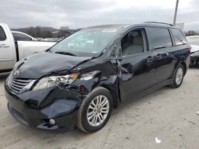 2011 Toyota Sienna XLE