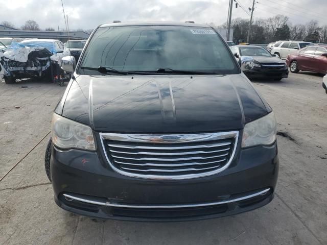 2014 Chrysler Town & Country Touring L