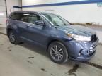 2017 Toyota Highlander SE