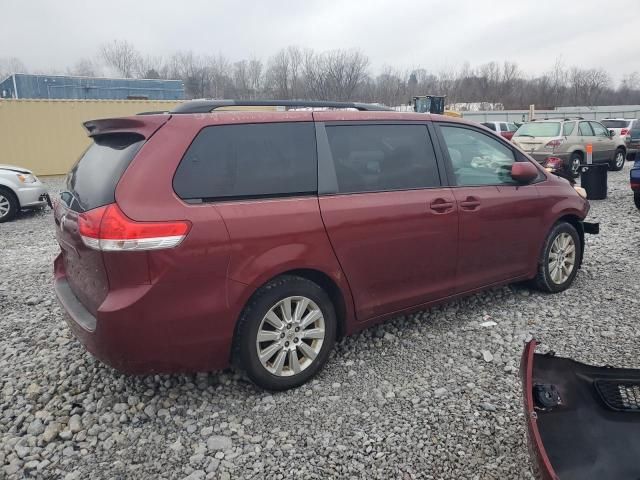 2012 Toyota Sienna XLE