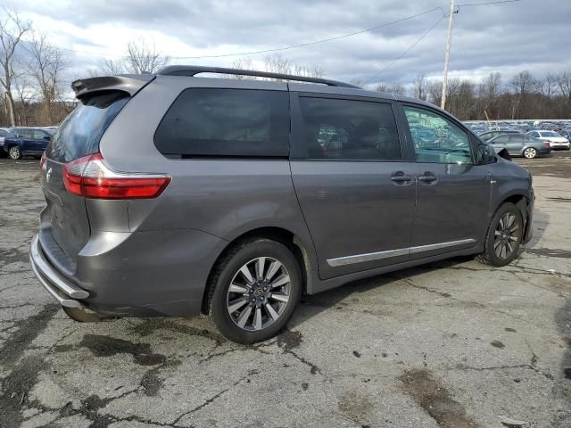 2020 Toyota Sienna LE