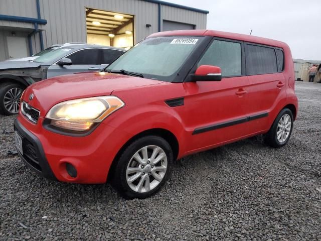 2013 KIA Soul +