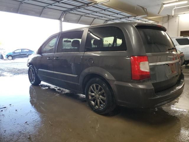 2015 Chrysler Town & Country S