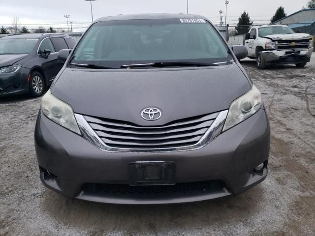 2015 Toyota Sienna XLE