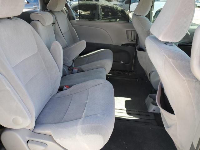 2015 Toyota Sienna LE