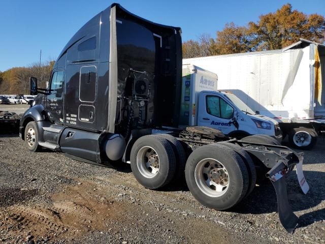 2016 Kenworth Construction T680