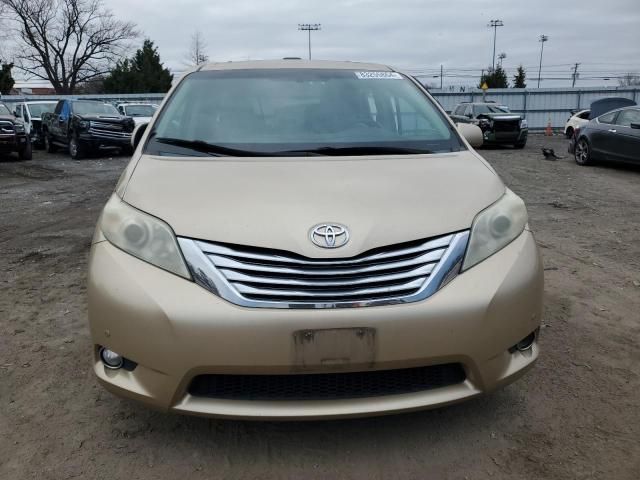 2011 Toyota Sienna XLE