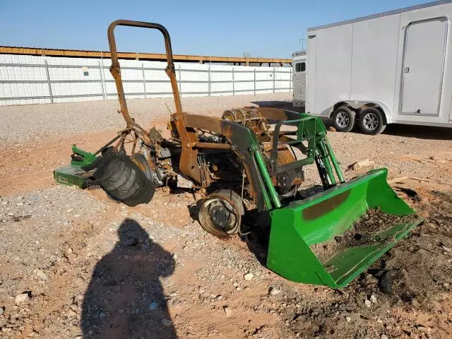 2024 John Deere 3038E