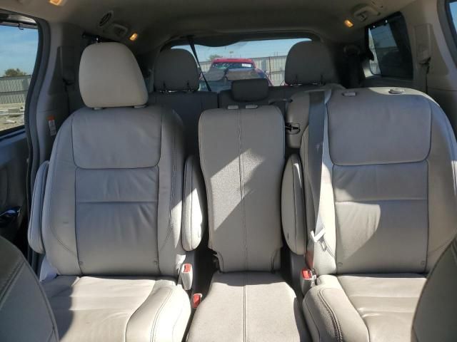 2018 Toyota Sienna XLE