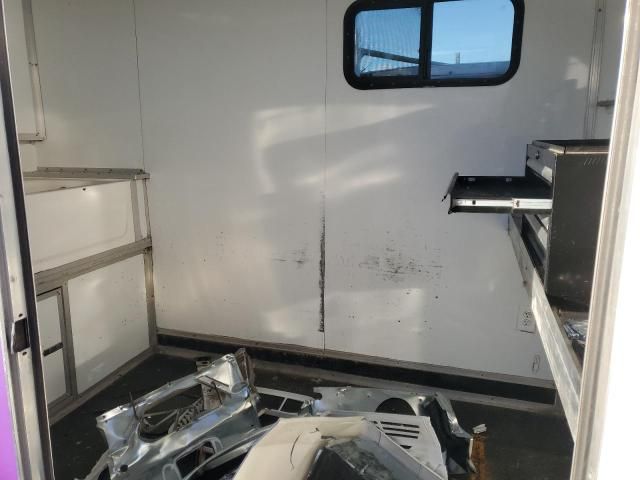 1990 Utilimaster Trailer