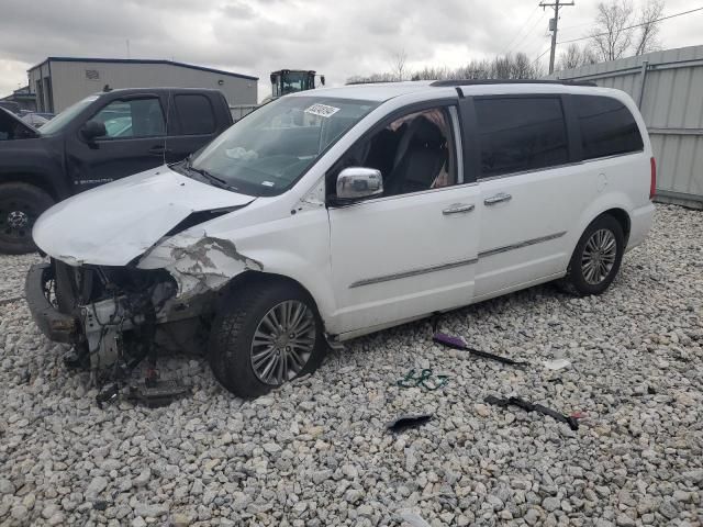 2014 Chrysler Town & Country Touring L