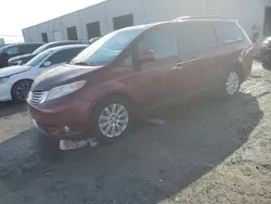 2011 Toyota Sienna XLE en venta en Jacksonville, FL