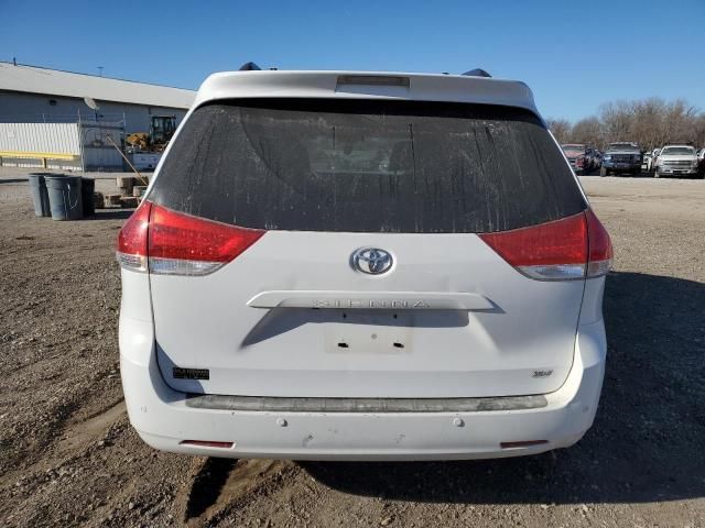 2014 Toyota Sienna XLE