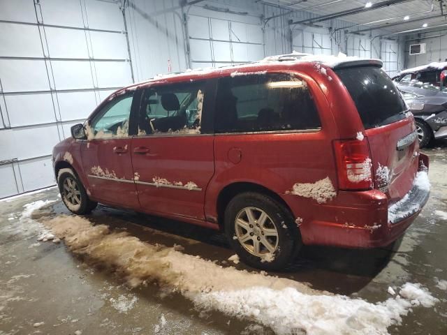 2010 Chrysler Town & Country Touring