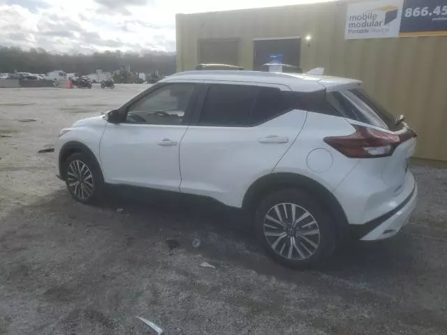 2022 Nissan Kicks SV