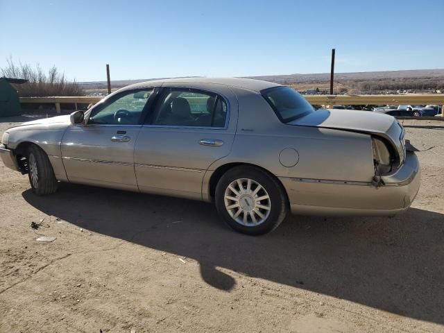 2006 Lincoln Town Car Signature