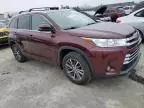 2017 Toyota Highlander SE