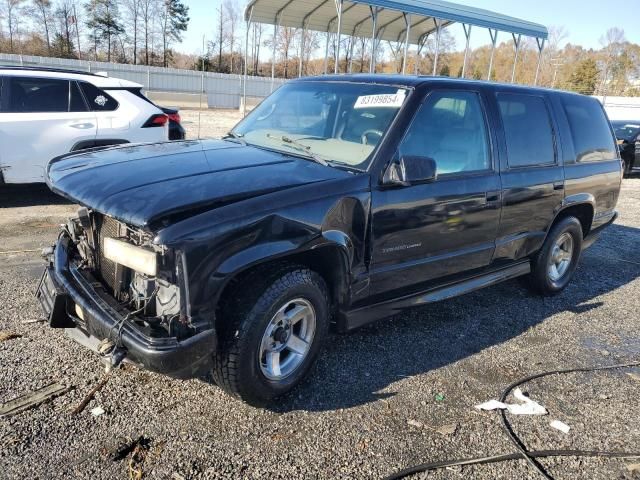 2000 Chevrolet Tahoe C1500