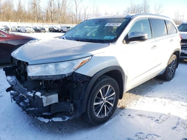 2018 Toyota Highlander SE