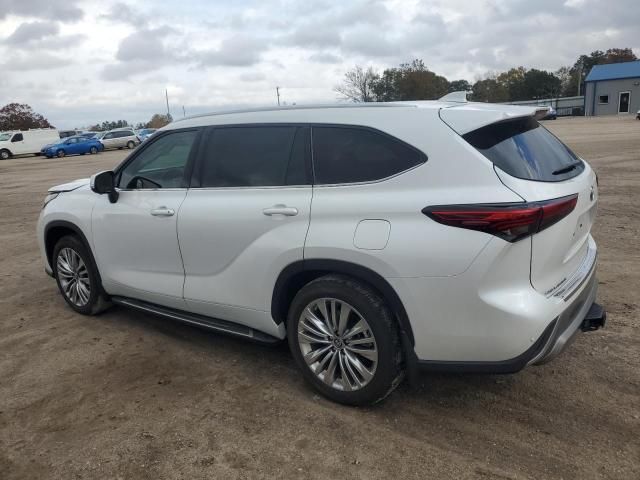 2023 Toyota Highlander Hybrid Platinum