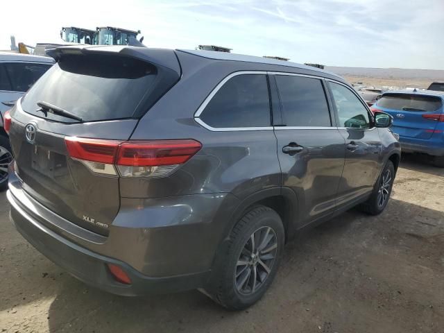 2019 Toyota Highlander SE