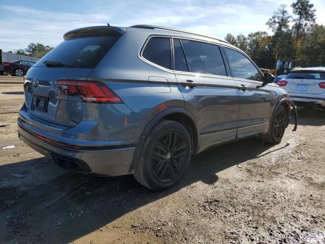 2022 Volkswagen Tiguan SE R-LINE Black