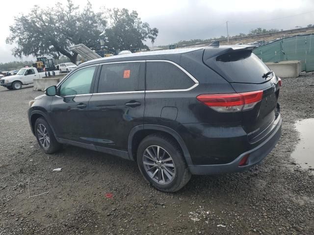 2019 Toyota Highlander SE