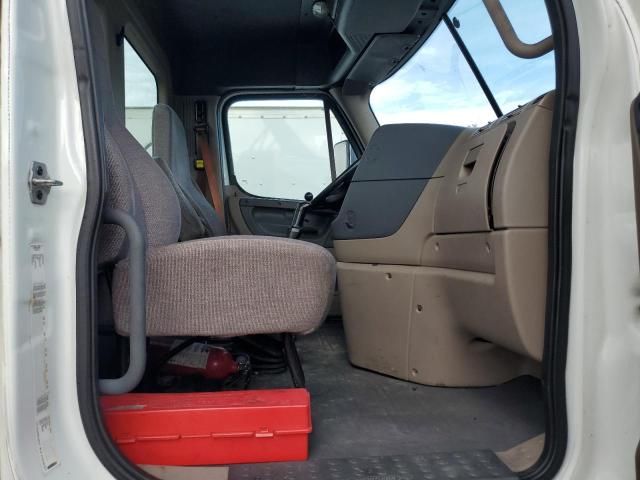 2015 Freightliner Cascadia 113