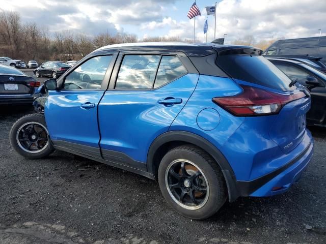 2022 Nissan Kicks SV