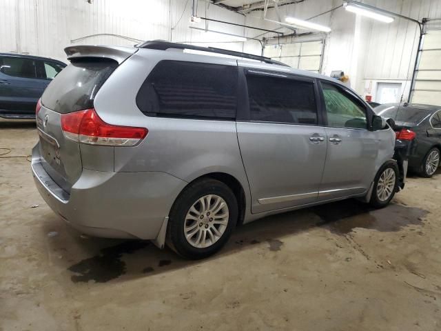 2012 Toyota Sienna XLE