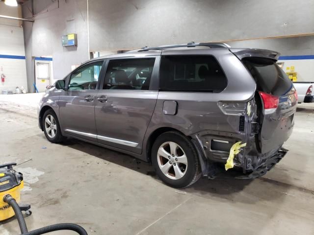 2013 Toyota Sienna LE